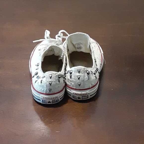 Converse - Picture 3 of 5